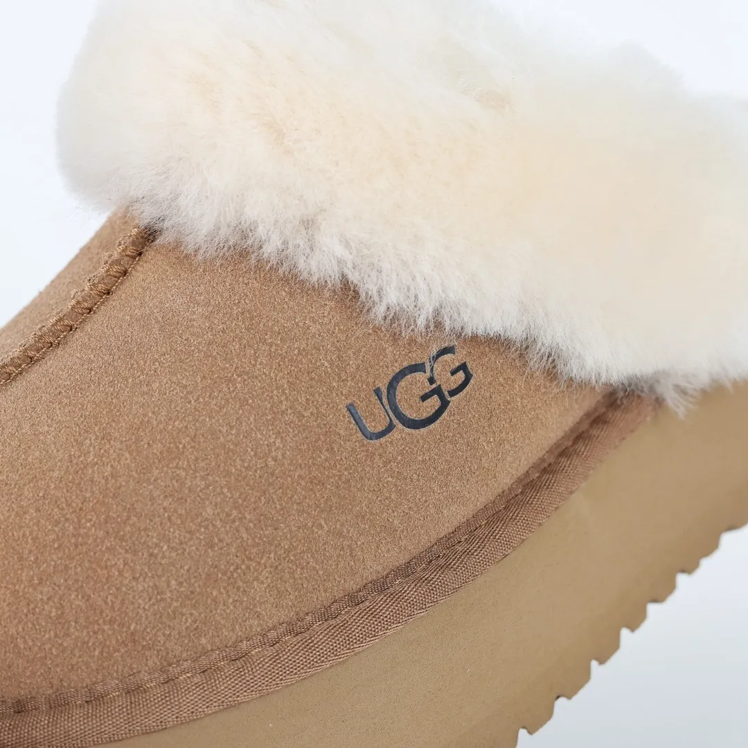 Pick up locally 💰440, the core recommendation is good price E4 UGG star thick-soled autumn and winter sheep fur snow boots, Xiaohongshu hot style, Henan Longfeng leather production, cashmere insoles, keeping warm in winter, and a good choice for home use. In the new year, uug launched a style series, which is partial to the preferences of young consumers, and has also been at the forefront of fashion trends. Shoe body material UGGPURE™ implanted wool insole, lightweight, non-slip and comfortable rubber outsole With brand LOGO and complete packaging. Size: 35 36 37 38 39 40. It is recommended to choose one size larger.